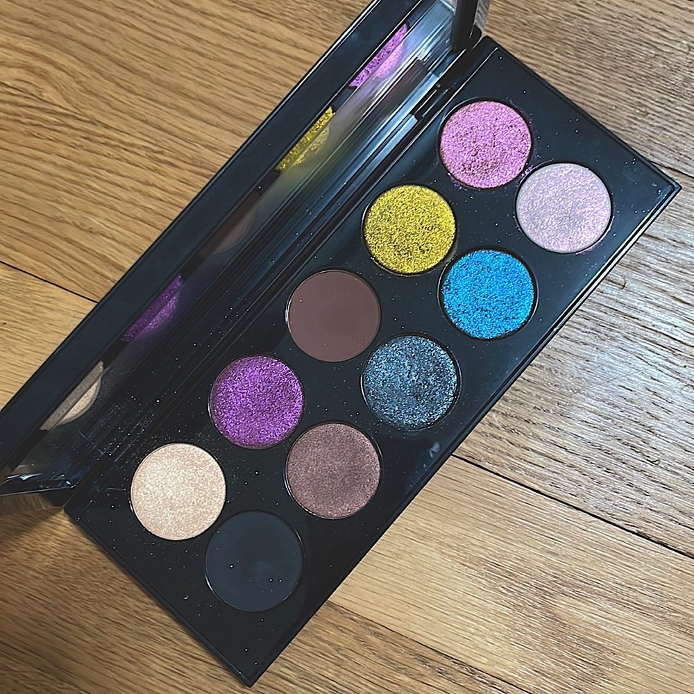 Pat McGrath eyeshadow palette mothership III